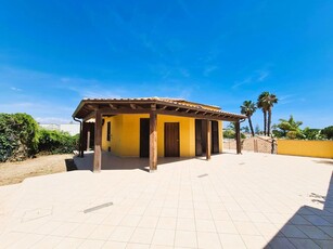 Villa singola in Viale Dei Pini, 25, Agrigento (AG)