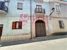 Casa Indipendente in Via Marchese, 33, Pastorano (CE)