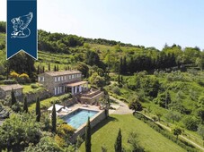 Villa in vendita a Montalcino