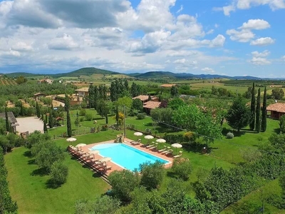 Accogliente casa a Pescia Romana con giardino privato