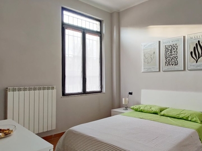 Appartamento con 1 camera da letto in affitto a Milano