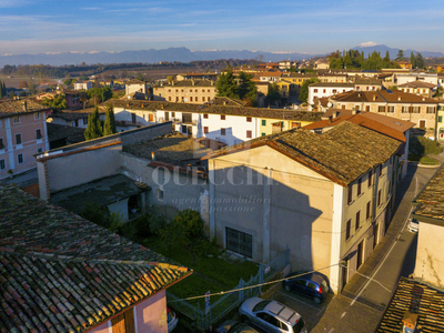 Casa indipendente in vendita Brescia