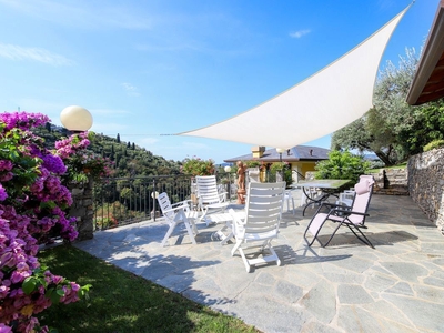 Villa con giardino a Rapallo