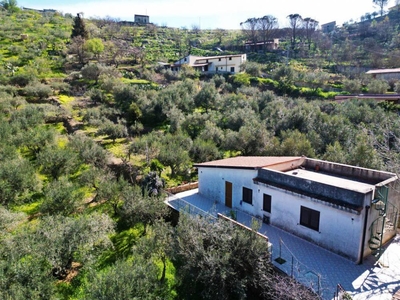 villa indipendente in vendita a Altofonte