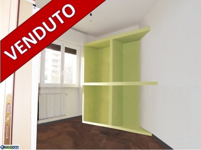 Bilocale in Via Edolo, Milano, 1 bagno, giardino in comune, arredato