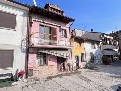 Casa affiancata a Graffignana, 5 locali, 85 m², multilivello