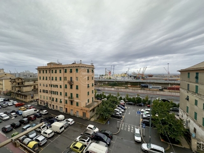 Vendita Appartamento Via Sampierdarena, Genova