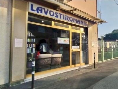 Vendita Locale Commerciale Via Parco, Ciriè