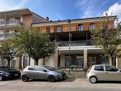 Vendita Locale Commerciale Via Roma, 16, Trofarello