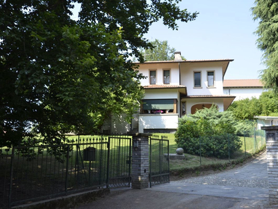 Vendita Villa Erba