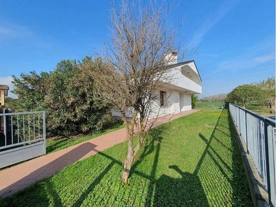 Villa bifamiliare in vendita a Due Carrare, Due Carrare, PD