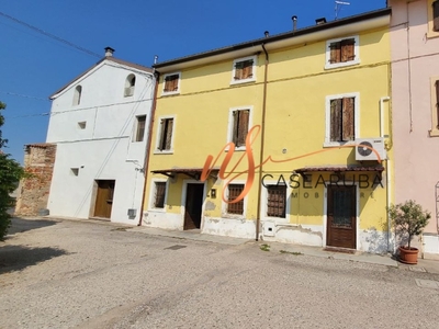 Villa in Via Torricello, San Giovanni Lupatoto, 6 locali, 1 bagno