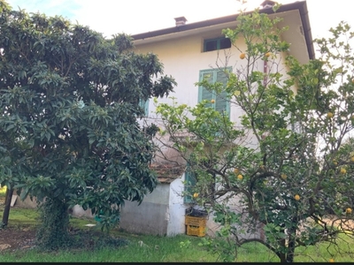 Villa singola in Via Appia 49, Monte San Biagio, 7 locali, 360 m²