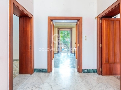 Appartamento in Vendita a Brindisi, zona Centro, 1'350'000€, 567 m²