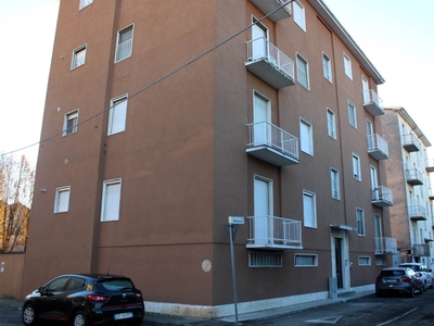 Bilocale in Via Fratelli Rosselli 1, Trino, 1 bagno, arredato, 45 m²