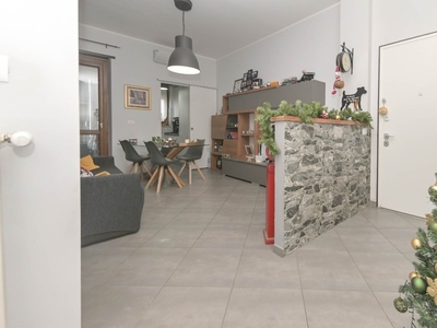 Bilocale in Via pochettino 7, Collegno, 1 bagno, 62 m², 7° piano