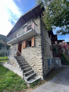 Casa indipendente ad Albosaggia, 5 locali, 1 bagno, 92 m², 1° piano