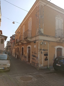 Palazzo in Via Grassi 71, Catania, 12 locali, 6 bagni, 358 m²