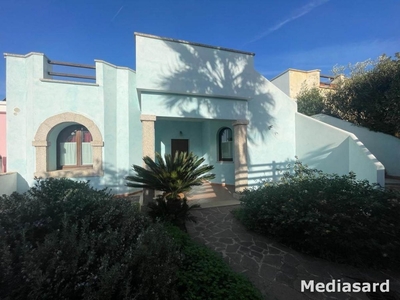Villa a schiera in Stada vicinale Carrabuffas 46, Alghero, 4 locali